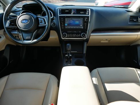 Used 2018 Subaru Outback 2.5i Limited w/ Popular Package #2 AWD/4WD image 10