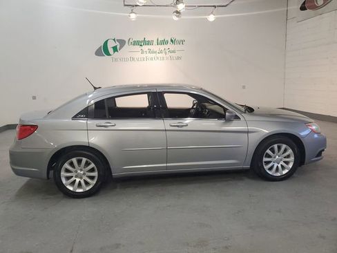 Used 2013 Chrysler 200 Touring FWD image 8