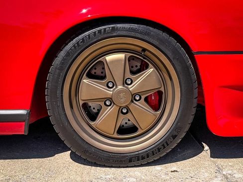 Used 1988 Porsche 911 Carrera RWD image 15