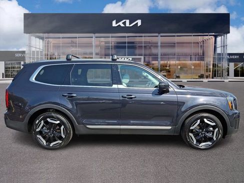 Used 2025 Kia Telluride S AWD/4WD image 7