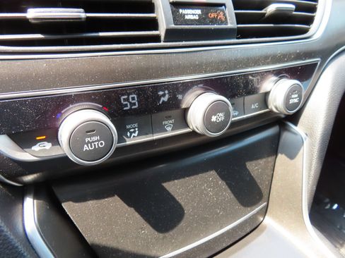 Used 2019 Honda Accord Hybrid image 29