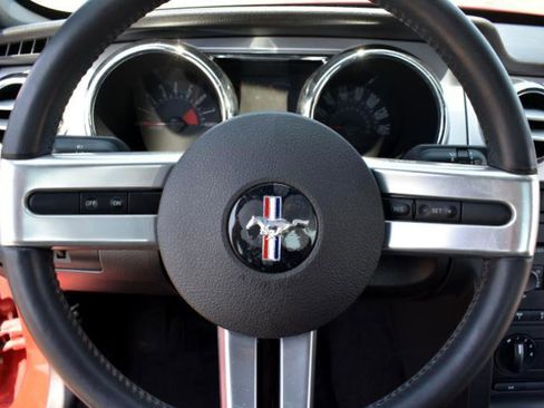Used 2006 Ford Mustang GT image 33