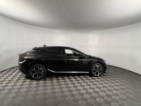 Used 2023 Kia EV6 Wind image 5