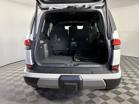 Used 2024 Lexus GX 550 image 23