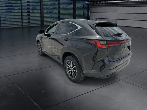 Used 2025 Lexus NX 250 FWD w/ Towing Package (2000 Lbs) image 6