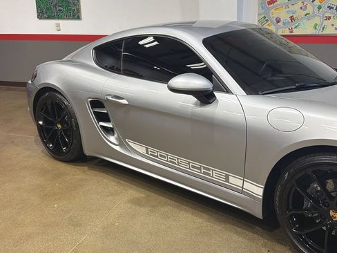 Used 2024 Porsche 718 Cayman RWD image 99