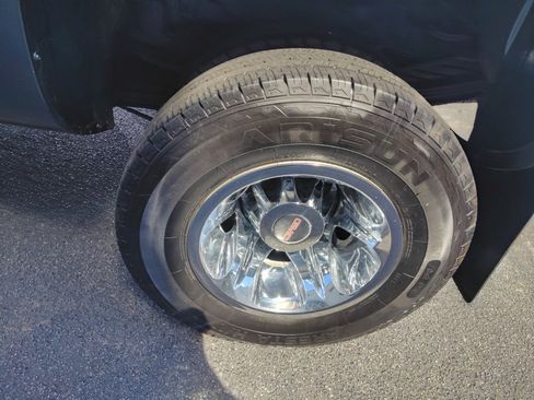 Used 2011 GMC Sierra 3500 Denali image 7