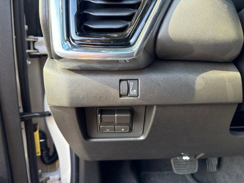 New 2026 GMC Canyon Elevation w/ Convenience Package image 20