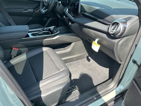 New 2026 Chevrolet Equinox LT w/ Convenience Package II image 35