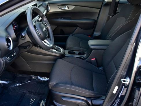 Used 2020 Kia Forte LXS image 10