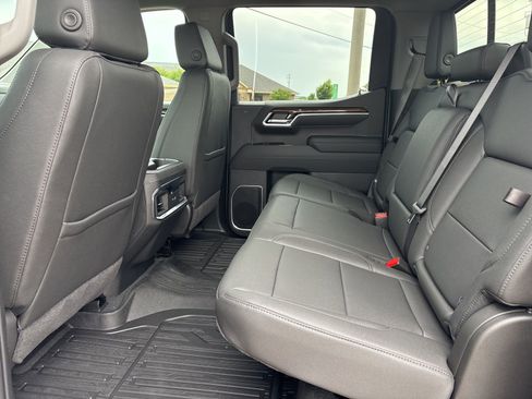New 2026 GMC Sierra 1500 Elevation w/ Elevation Premium Package AWD/4WD image 15