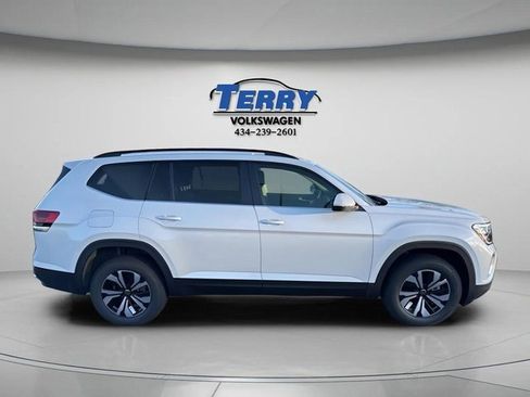 New 2026 Volkswagen Atlas SE image 1