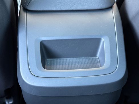 Used 2025 Volvo XC60 B5 Core w/ Protection Package Premier image 13