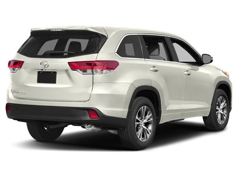 Used 2019 Toyota Highlander LE image 51
