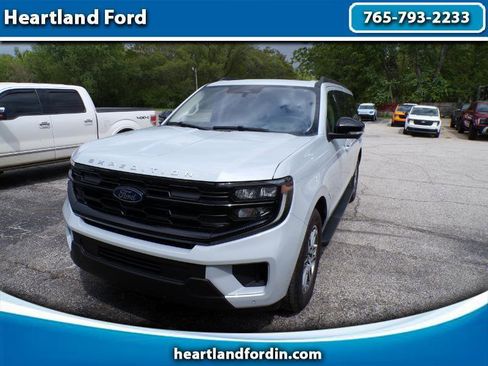 Used 2025 Ford Expedition Max Active AWD/4WD image 1