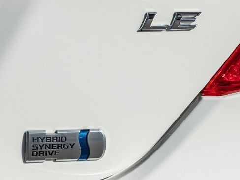 Used 2013 Toyota Camry LE image 6