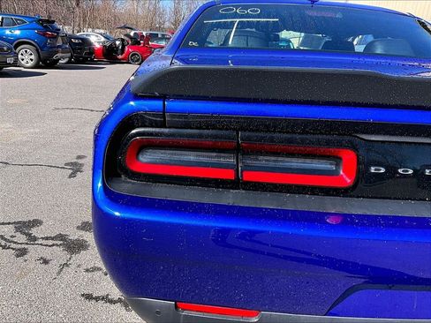 Used 2018 Dodge Challenger R/T Plus image 29