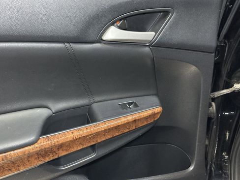 Used 2011 Honda Accord EX-L image 31