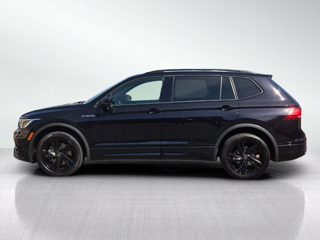 Used 2023 Volkswagen Tiguan SE R-Line FWD image 8