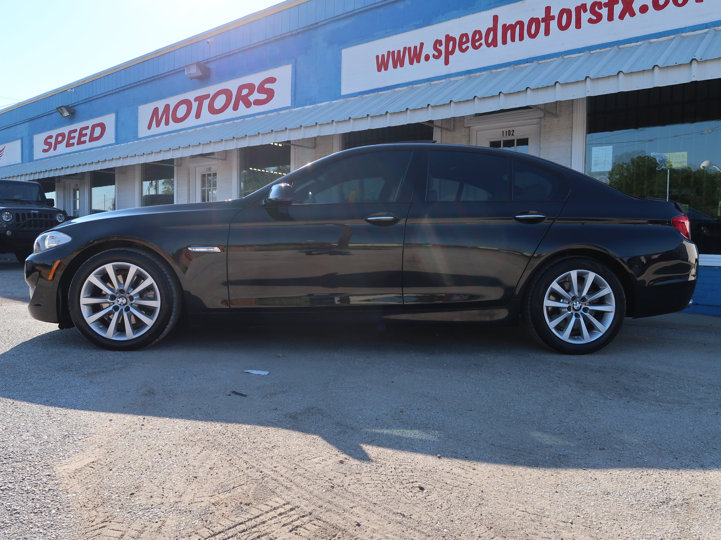Used 2012 BMW 528i Sedan RWD image 3