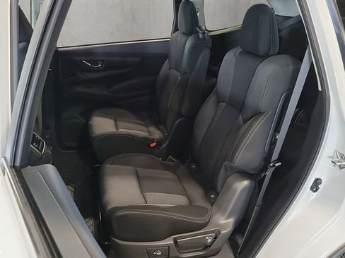 Certified 2025 Subaru Ascent Premium image 17