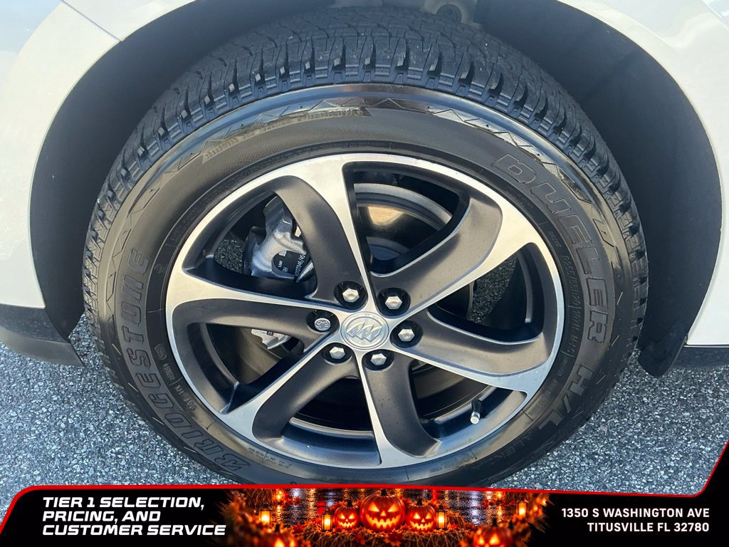 Used 2021 Buick Enclave Essence w/ Sport Touring Edition FWD image 23