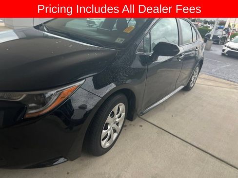 Used 2024 Toyota Corolla LE FWD image 11