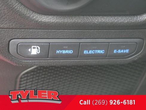 Used 2024 Jeep Wrangler Unlimited AWD/4WD image 22