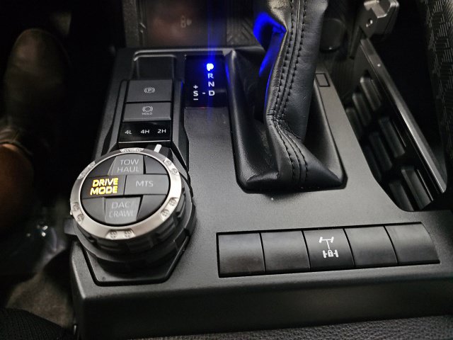 Used 2025 Toyota 4Runner TRD Off-Road AWD/4WD image 24