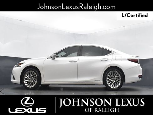 Used 2021 Lexus ES 300h Ultra Luxury w/ Accessory Package 2 FWD image 21
