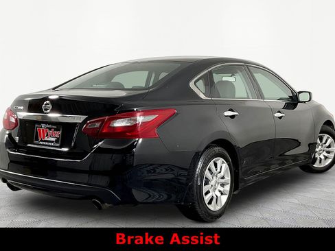 Used 2018 Nissan Altima 2.5 S w/ S Convenience Package FWD image 6