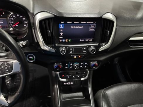 Used 2024 GMC Terrain SLT w/ Infotainment Package II AWD/4WD image 19