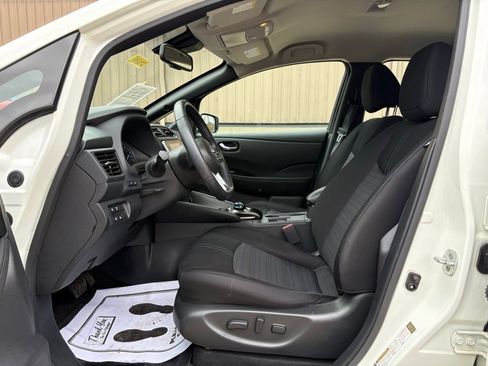 Used 2023 Nissan Leaf SV Plus image 16