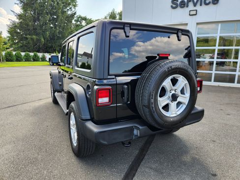 Used 2021 Jeep Wrangler Unlimited Sport image 11