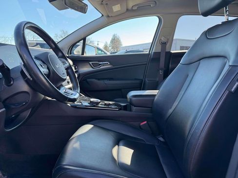 Used 2023 Kia Sportage EX image 13