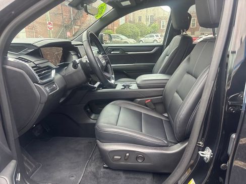Used 2026 GMC Acadia Elevation w/ Elevation Premium Package AWD/4WD image 11