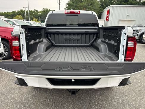 New 2026 GMC Canyon Elevation w/ Convenience Package AWD/4WD image 5