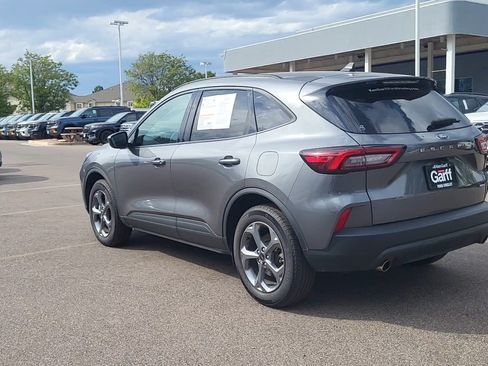 Certified 2025 Ford Escape ST-Line Select AWD/4WD image 4