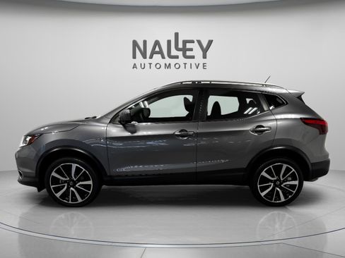Used 2018 Nissan Rogue Sport SL w/ SL Premium Package image 2