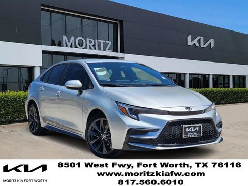 Used 2025 Toyota Corolla SE FWD image 1