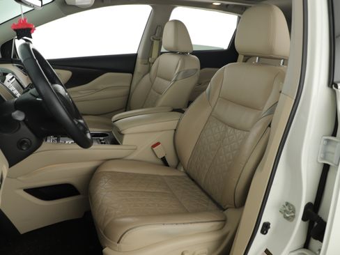 Used 2019 Nissan Murano Platinum w/ Cargo Package image 8