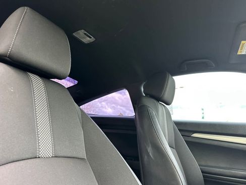 Used 2019 Honda Civic Sport image 16