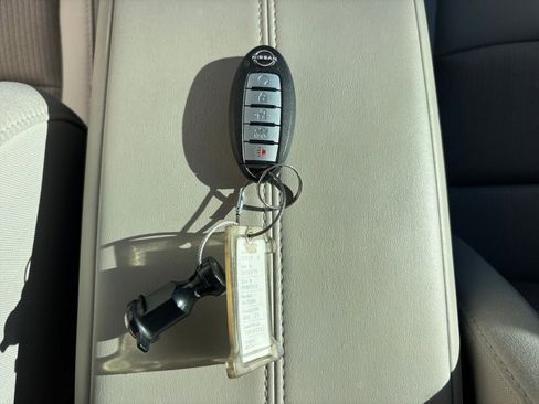 Used 2025 Nissan Altima 2.5 SV image 22