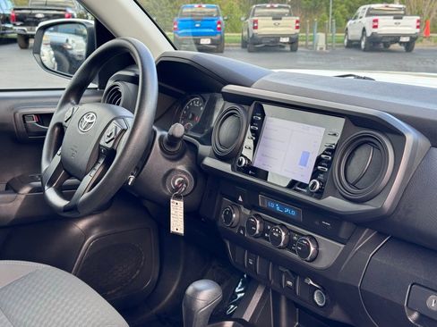 Used 2023 Toyota Tacoma SR AWD/4WD image 5