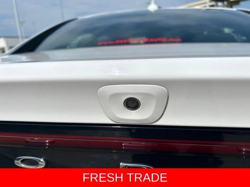 Used 2023 Dodge Charger SXT RWD image 9