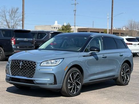 Used 2024 Lincoln Corsair Grand Touring image 32