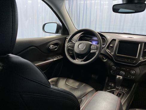 Used 2022 Jeep Cherokee Trailhawk image 44