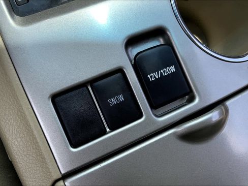 Used 2013 Toyota Highlander Plus image 33