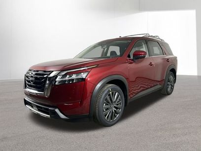 Used 2024 Nissan Pathfinder SL w/ SL Premium Package