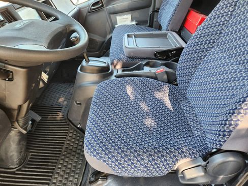 New 2024 Chevrolet Low Cab Forward image 14